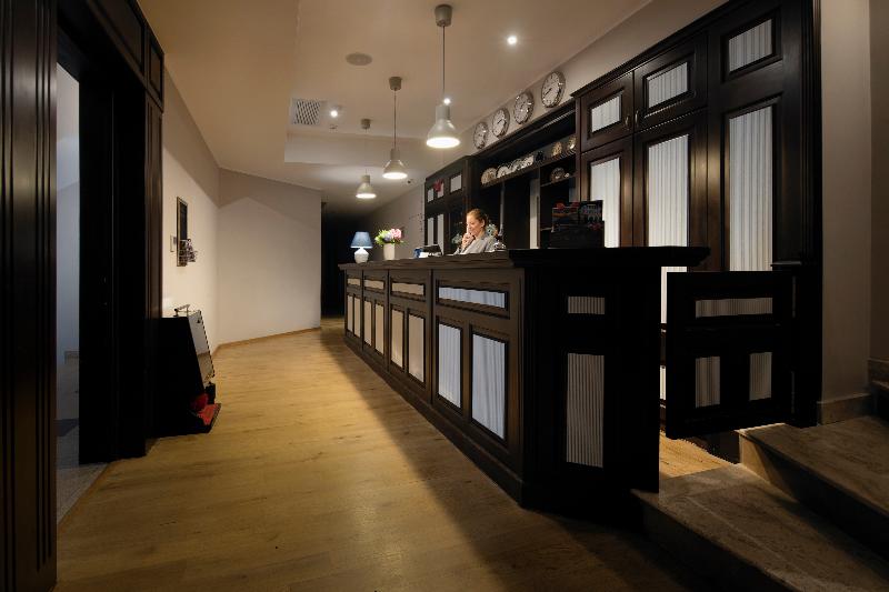 New Era Hotel - Lobi