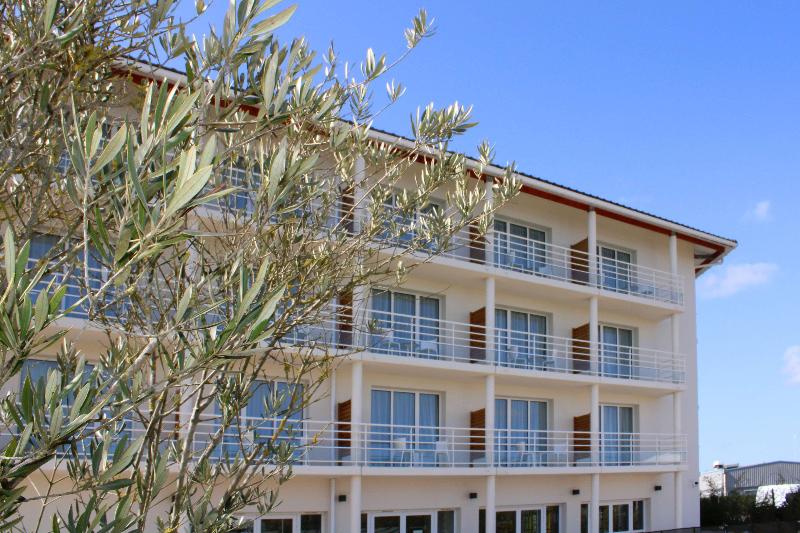 Golden Tulip La Baule - Genel