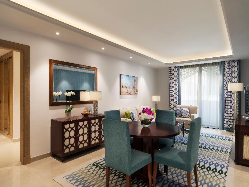 Al Najada Hotel Apartments by Oaks - Oda