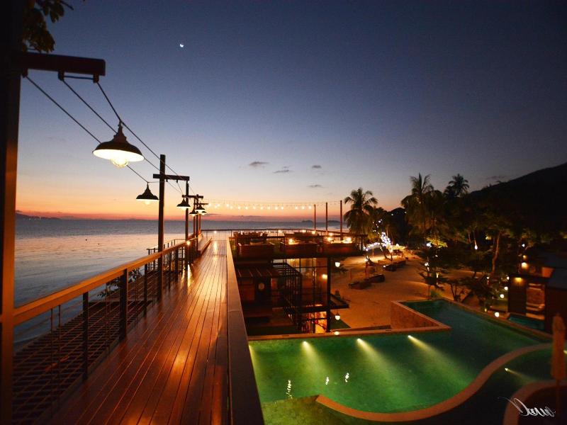 The Cabin Beach Resort - Restoran