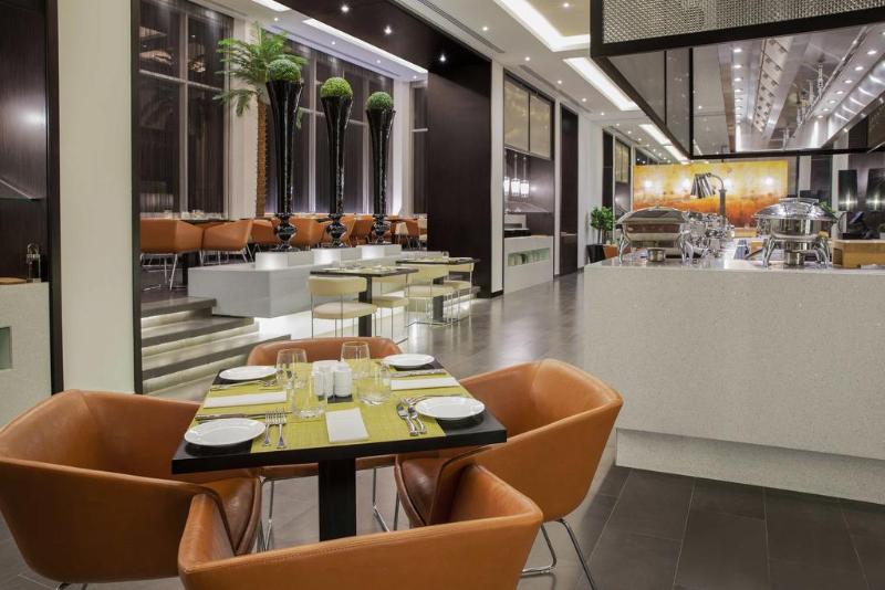 Centro Olaya by Rotana - Restoran