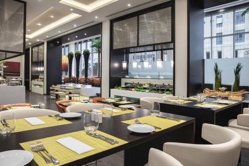 Centro Olaya by Rotana - Restoran