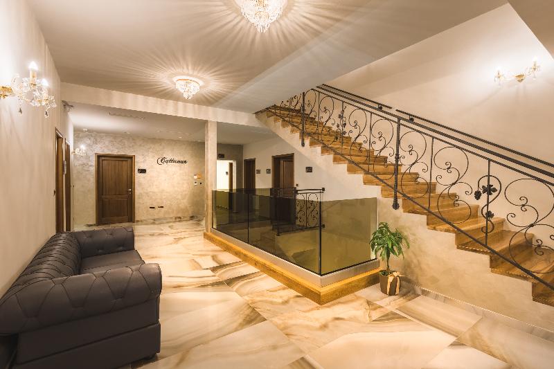 Boutique Hotel Wine Residence Cattunar - Lobi