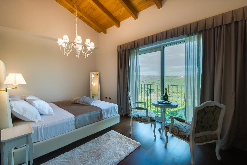 Boutique Hotel Wine Residence Cattunar - Oda