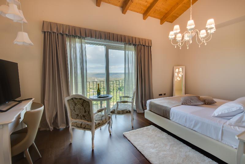 Boutique Hotel Wine Residence Cattunar - Oda