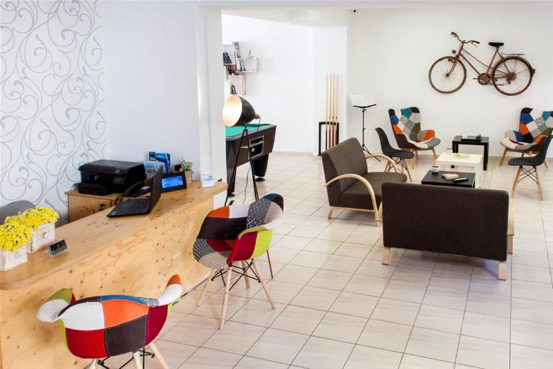 ELYCHRYSON Apartments/HOTEL - Lobi
