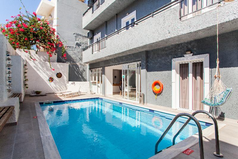 ELYCHRYSON Apartments/HOTEL - Havuz
