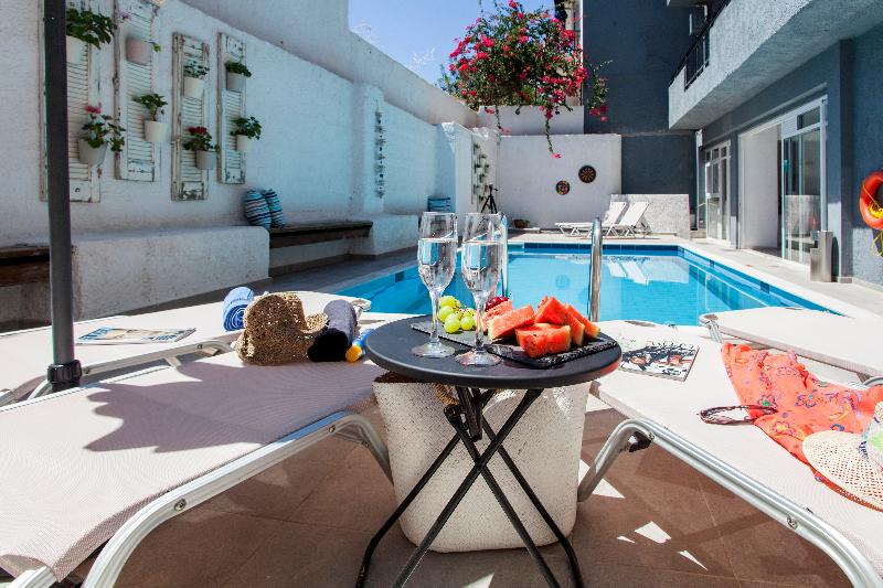 ELYCHRYSON Apartments/HOTEL - Teras