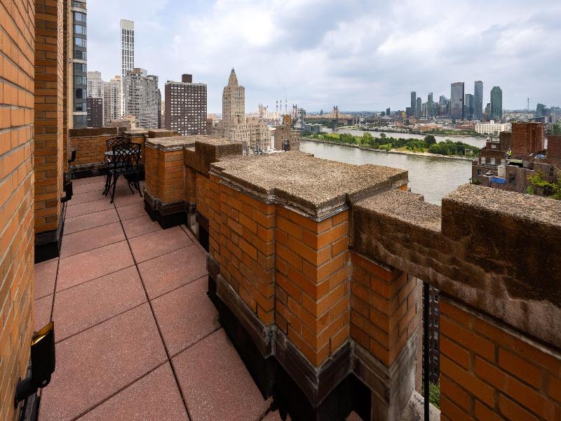 The Beekman Tower Trademark Collection by Wyndham - Oda