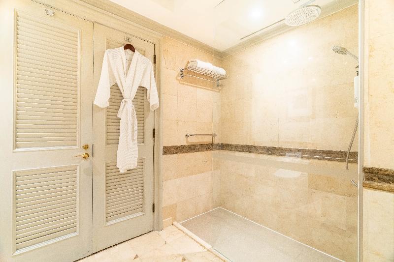 Wyndham Casablanca Jakarta - Oda