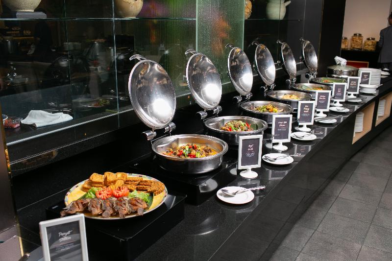 Wyndham Casablanca Jakarta - Restoran