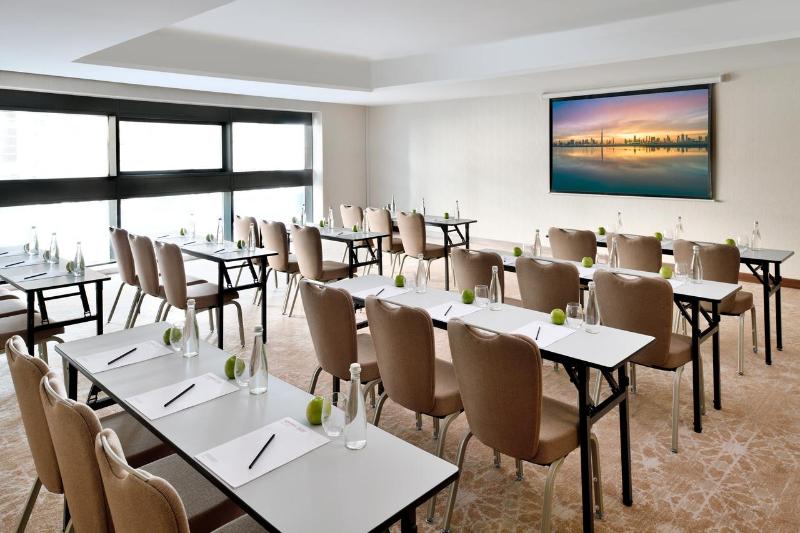 Movenpick Hotel Apartments Downtown Dubai - Toplantı