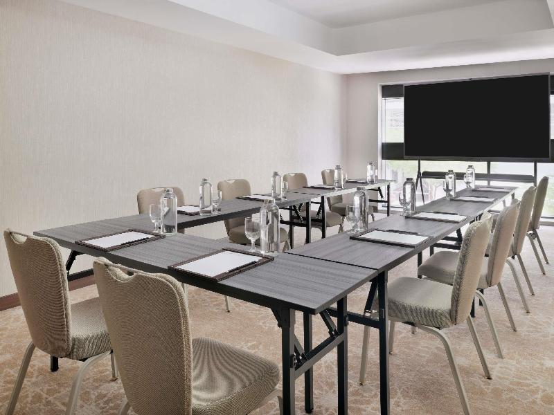 Movenpick Hotel Apartments Downtown Dubai - Toplantı