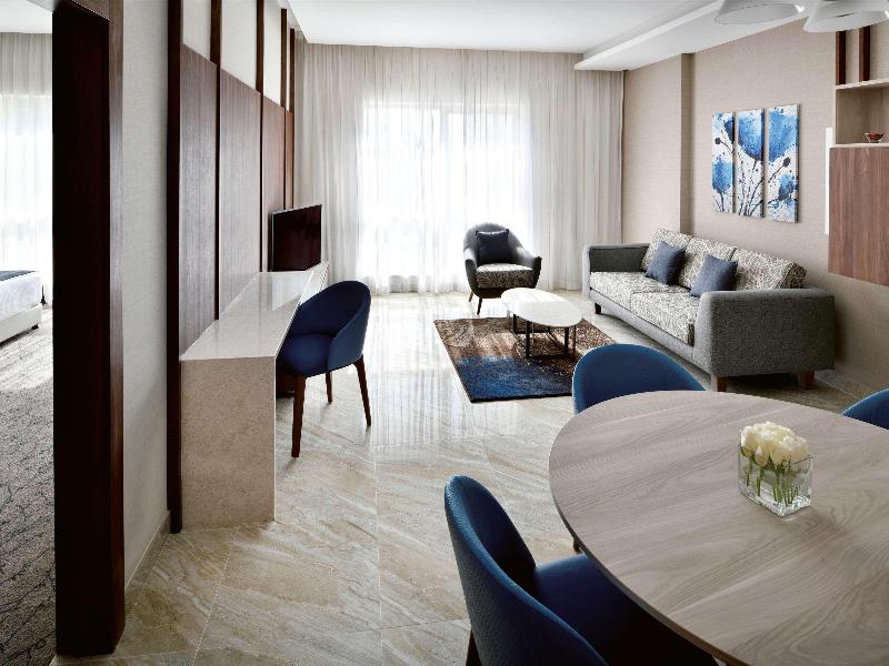 Movenpick Hotel Apartments Downtown Dubai - Oda