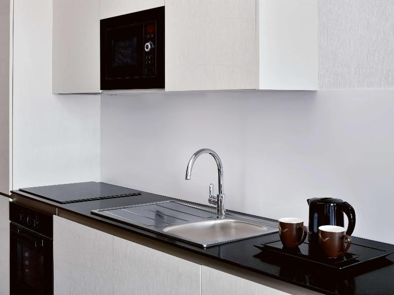 Movenpick Hotel Apartments Downtown Dubai - Oda