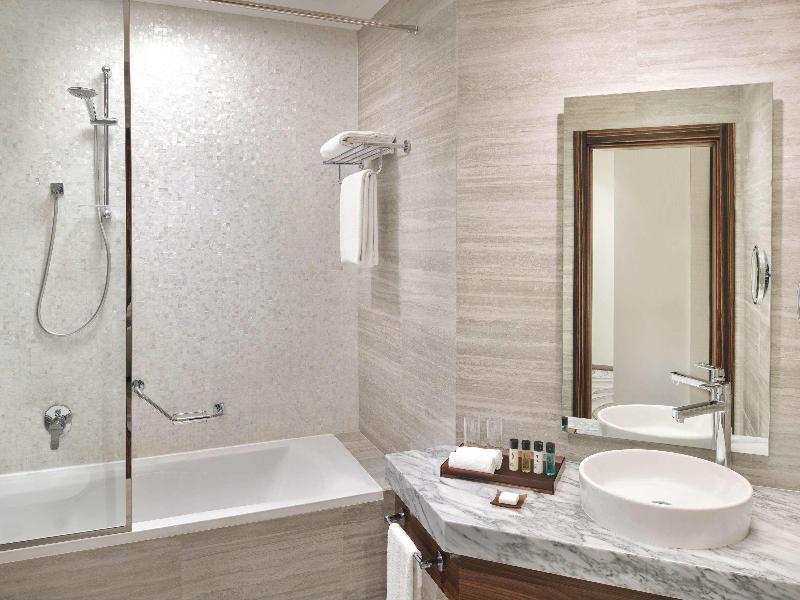 Movenpick Hotel Apartments Downtown Dubai - Oda