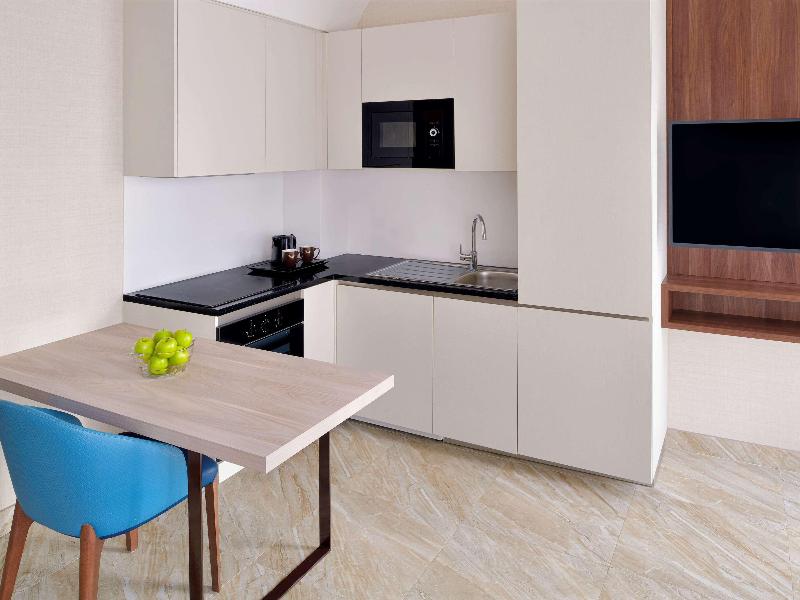 Movenpick Hotel Apartments Downtown Dubai - Oda