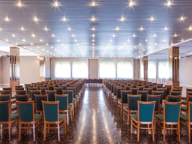 Ibis Styles Trani - Genel
