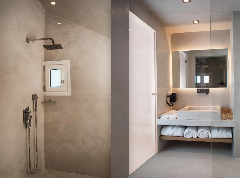 May Seven Suites Hotel - Oda