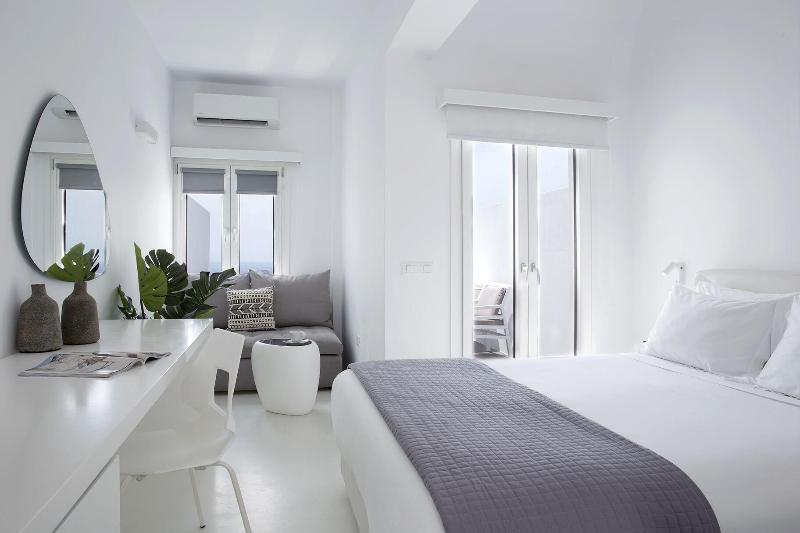 May Seven Suites Hotel - Oda
