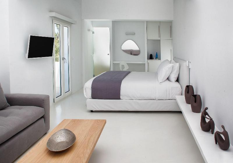 May Seven Suites Hotel - Oda