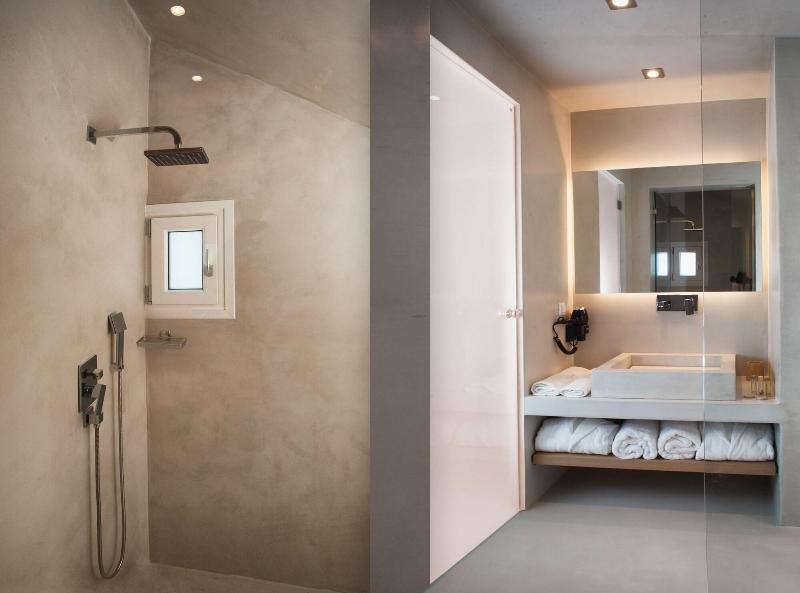 May Seven Suites Hotel - Oda