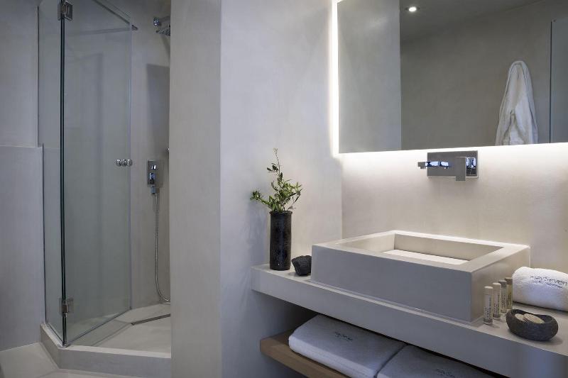 May Seven Suites Hotel - Oda
