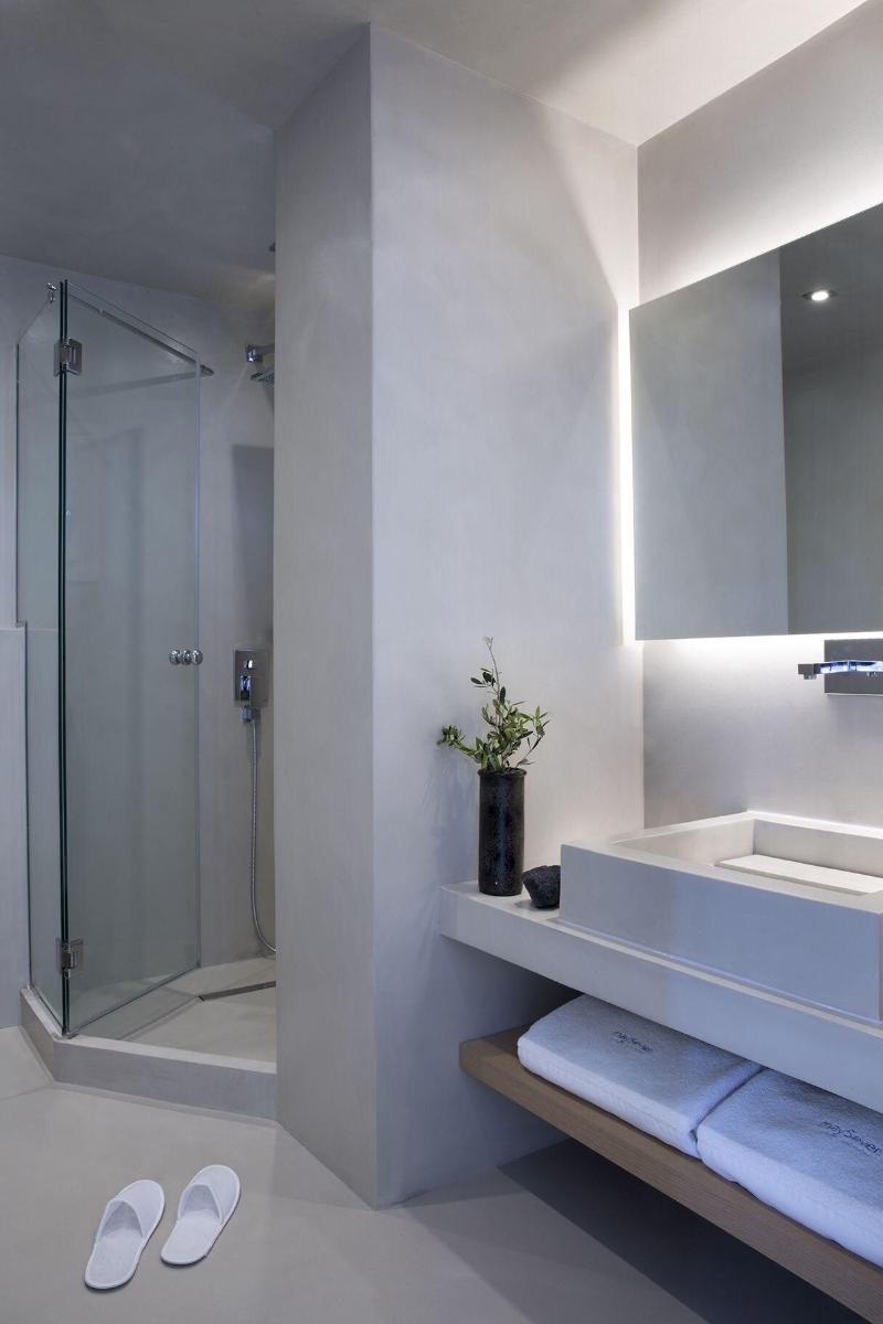 May Seven Suites Hotel - Oda