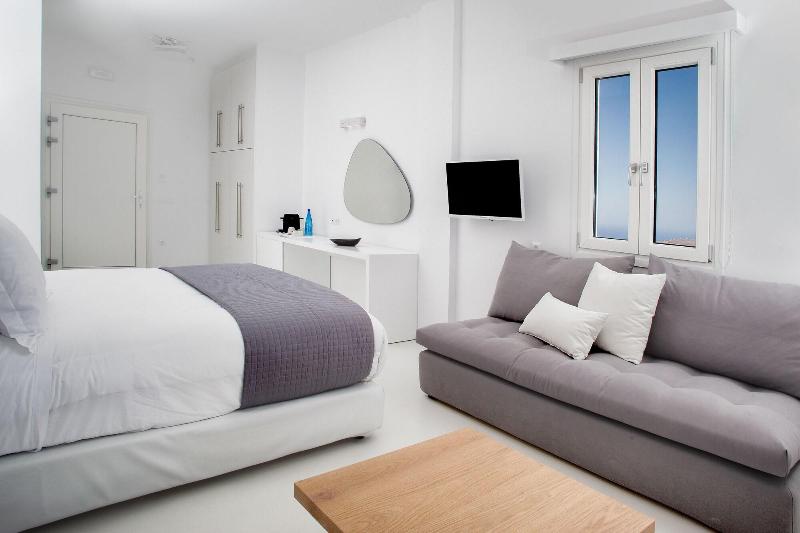 May Seven Suites Hotel - Oda