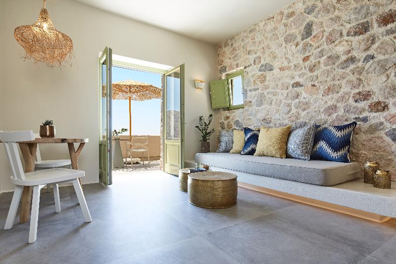 Aeon Suites by Mr and Mrs White - Oda