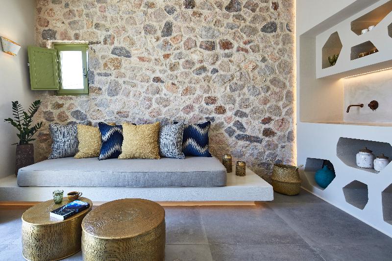Aeon Suites by Mr and Mrs White - Oda