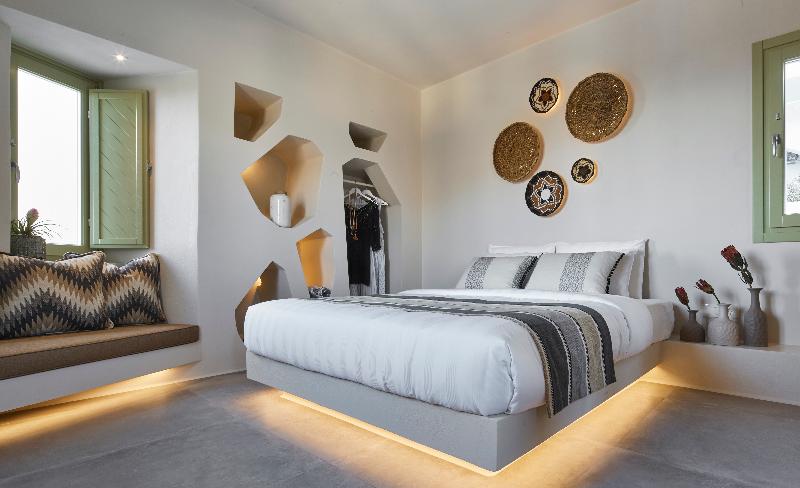 Aeon Suites by Mr and Mrs White - Oda