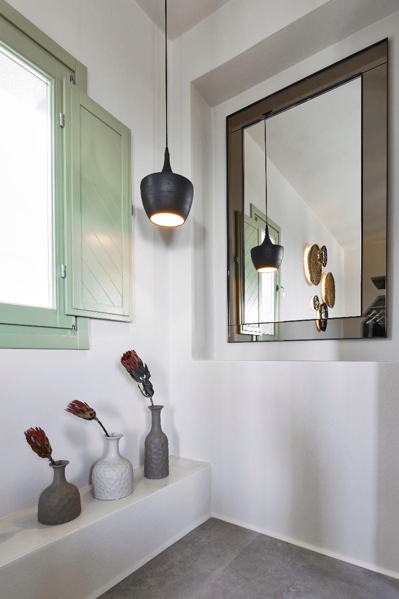 Aeon Suites by Mr and Mrs White - Oda