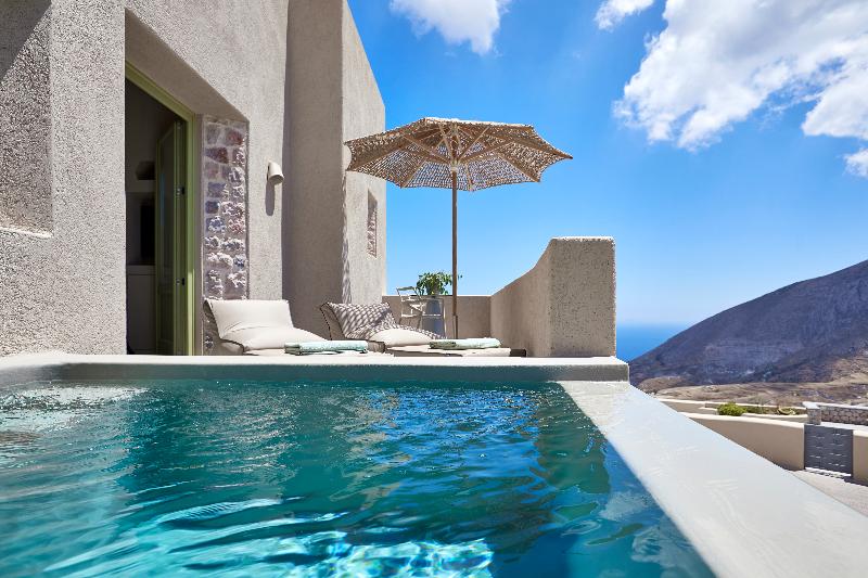 Aeon Suites by Mr and Mrs White - Oda