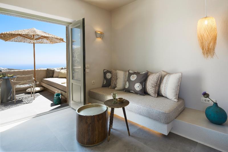 Aeon Suites by Mr and Mrs White - Oda