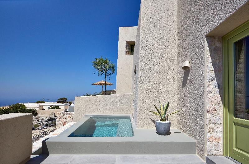 Aeon Suites by Mr and Mrs White - Oda