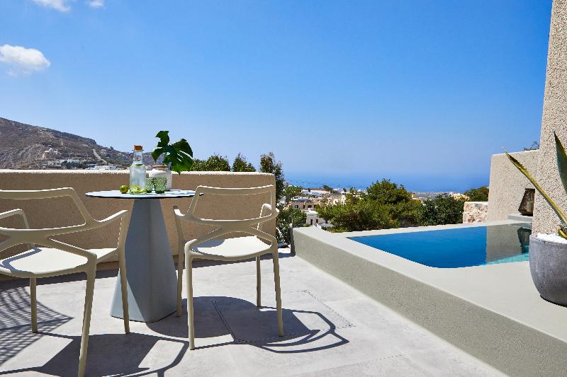 Aeon Suites by Mr and Mrs White - Oda