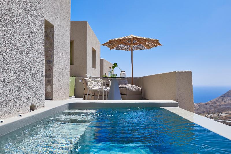 Aeon Suites by Mr and Mrs White - Oda