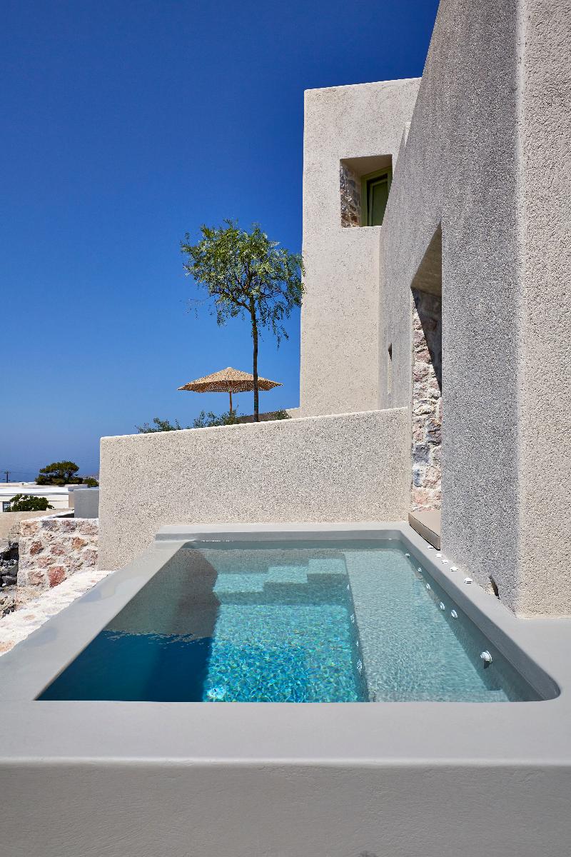 Aeon Suites by Mr and Mrs White - Oda