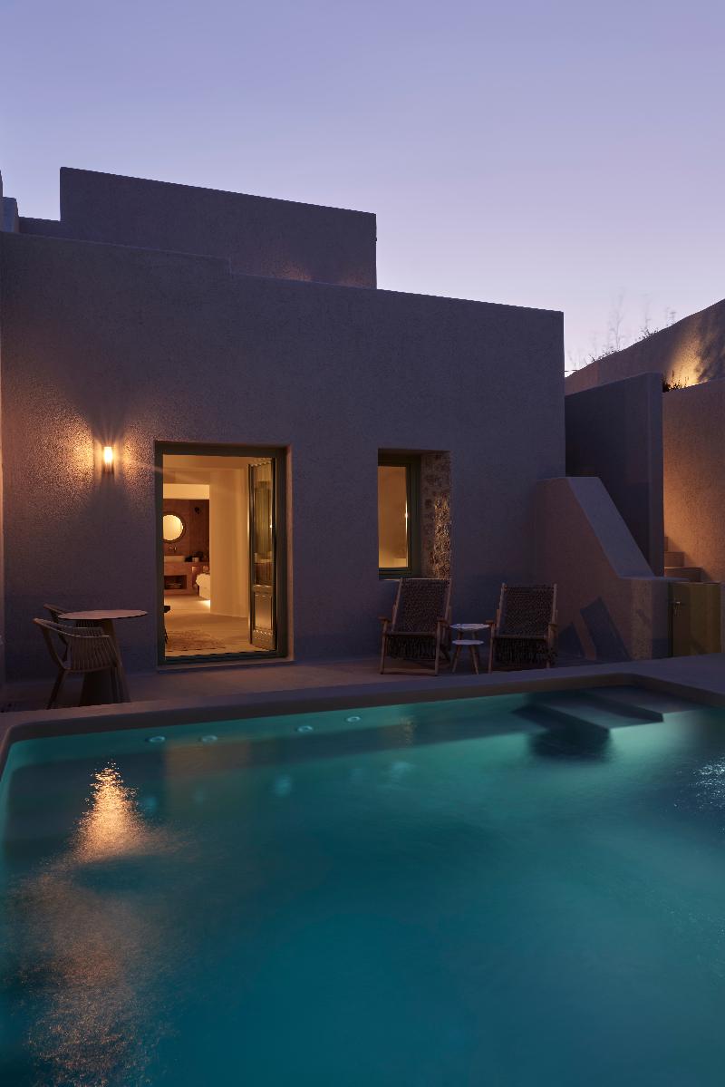 Aeon Suites by Mr and Mrs White - Oda