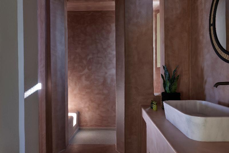 Aeon Suites by Mr and Mrs White - Oda