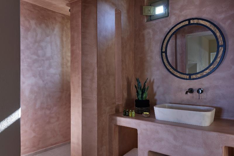 Aeon Suites by Mr and Mrs White - Oda