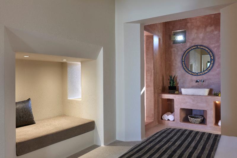 Aeon Suites by Mr and Mrs White - Oda