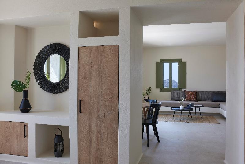 Aeon Suites by Mr and Mrs White - Oda