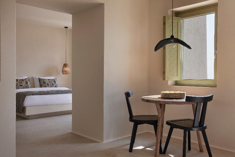Aeon Suites by Mr and Mrs White - Oda