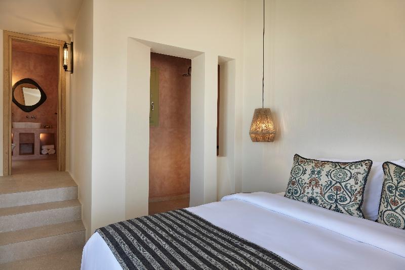 Aeon Suites by Mr and Mrs White - Oda