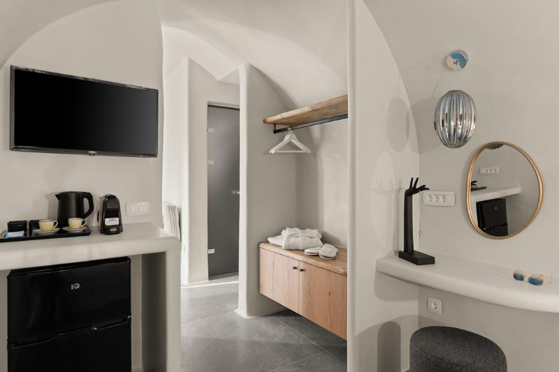Aeon Suites by Mr and Mrs White - Oda