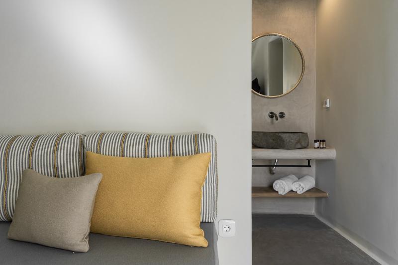 Aeon Suites by Mr and Mrs White - Oda