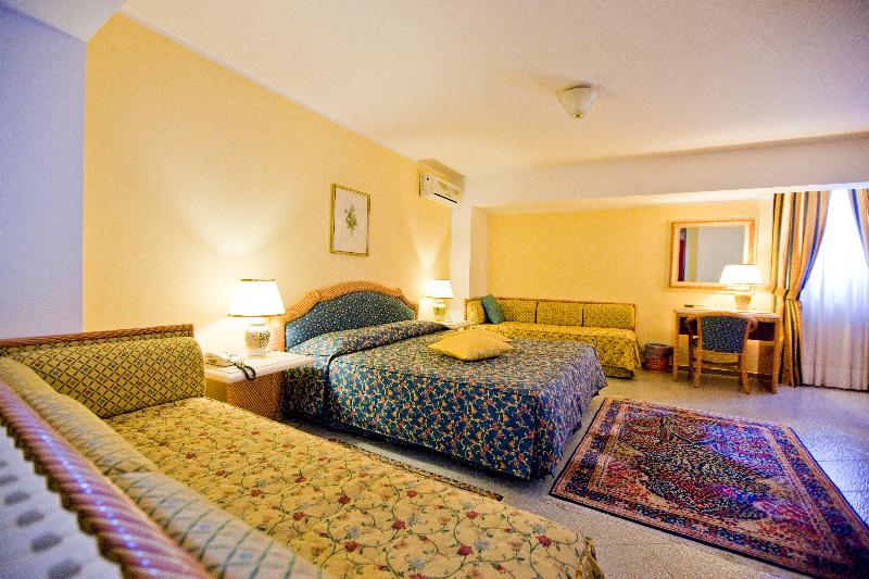 Hotel Elimo - Oda