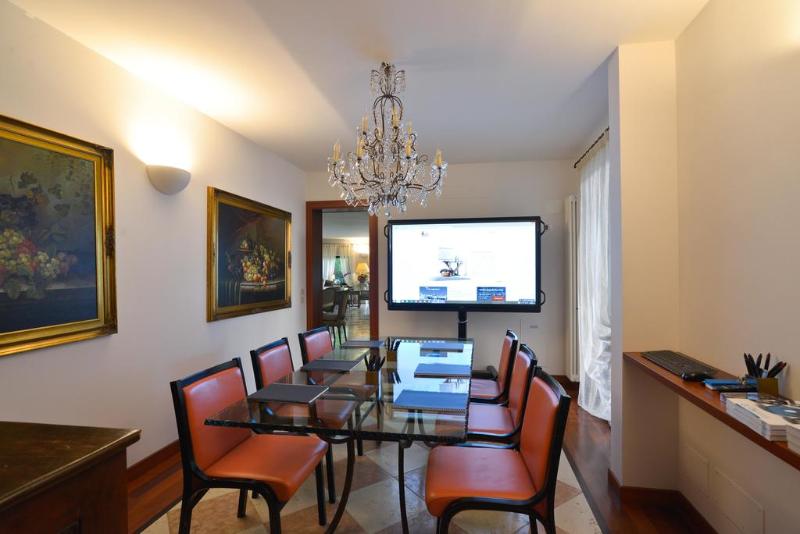 Like Home Boutique Hotel - Toplantı
